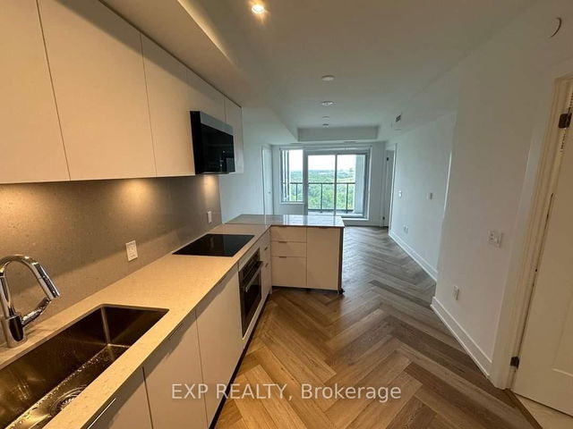 1609 - 8 Cedarland Drive