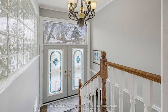 Main floor unit - 37 Foreht Crescent