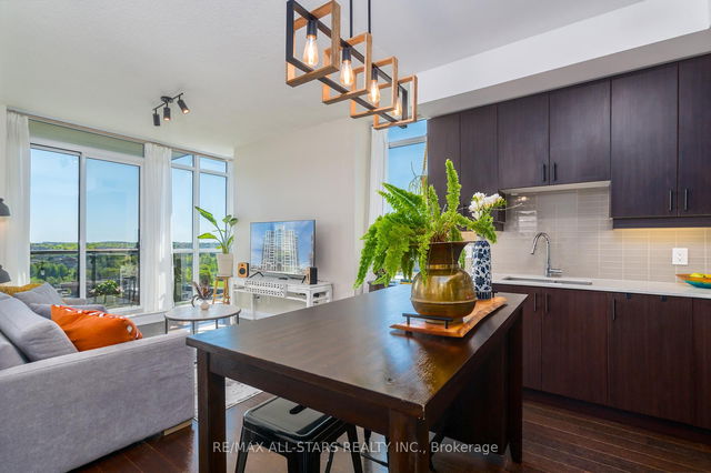 911 - 9582 Markham Road