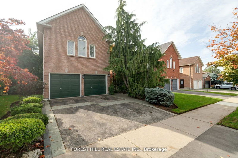 home for sale on 109 Downing Boulevard