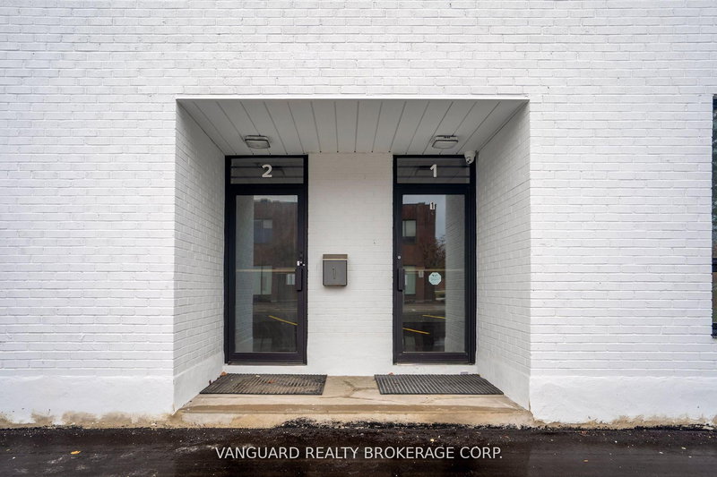 1-2 - 132 Jardin Dr, Vaughan, L4K 1X9 | Image 3