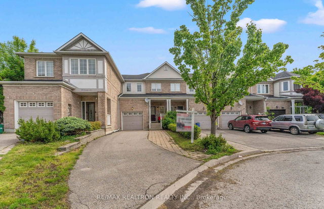 102 Lowther Avenue