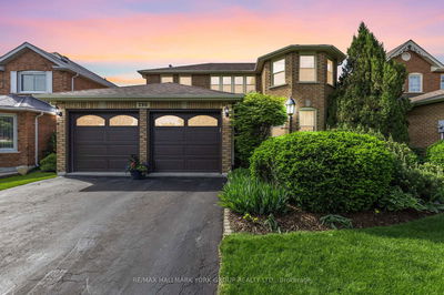 290 Alex Doner Dr, Newmarket - Glenway Estates
