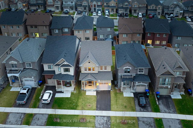 53 Janes Crescent