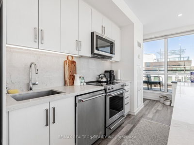 Unit A407 — 241 Sea Ray Ave, Innisfil - Rural Innisfil image-0-4