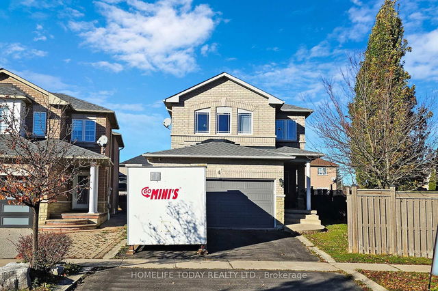 4 Kalmar Crescent