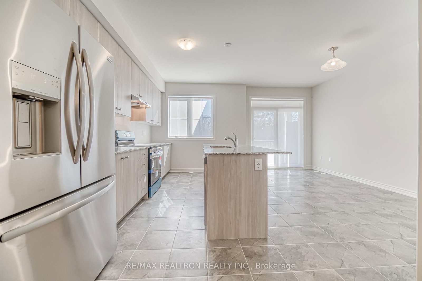 75 Main Street S - Photo 10