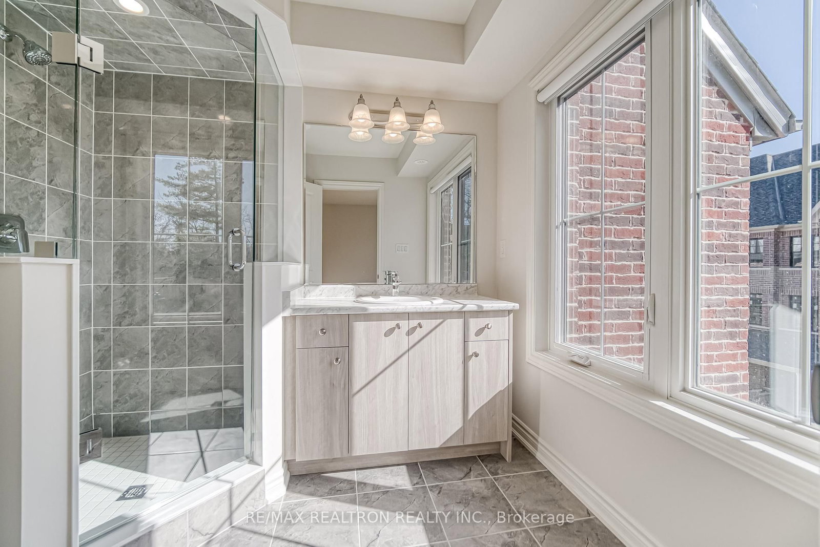 75 Main Street S - Photo 23