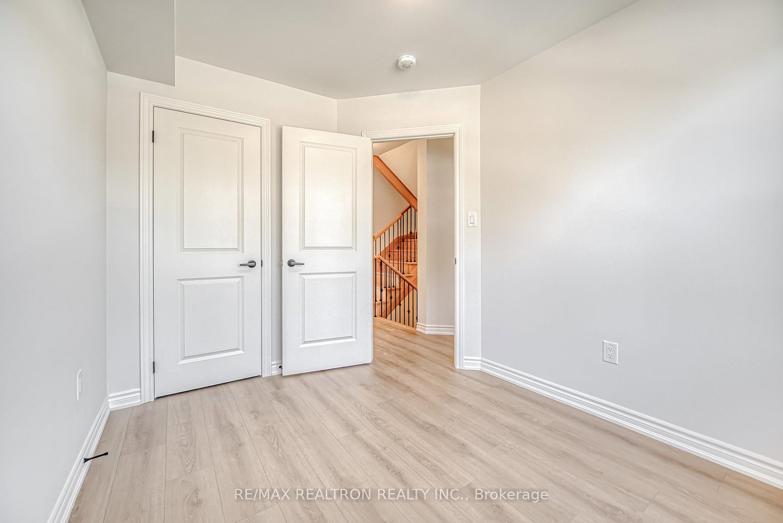 75 Main Street S - Photo 25