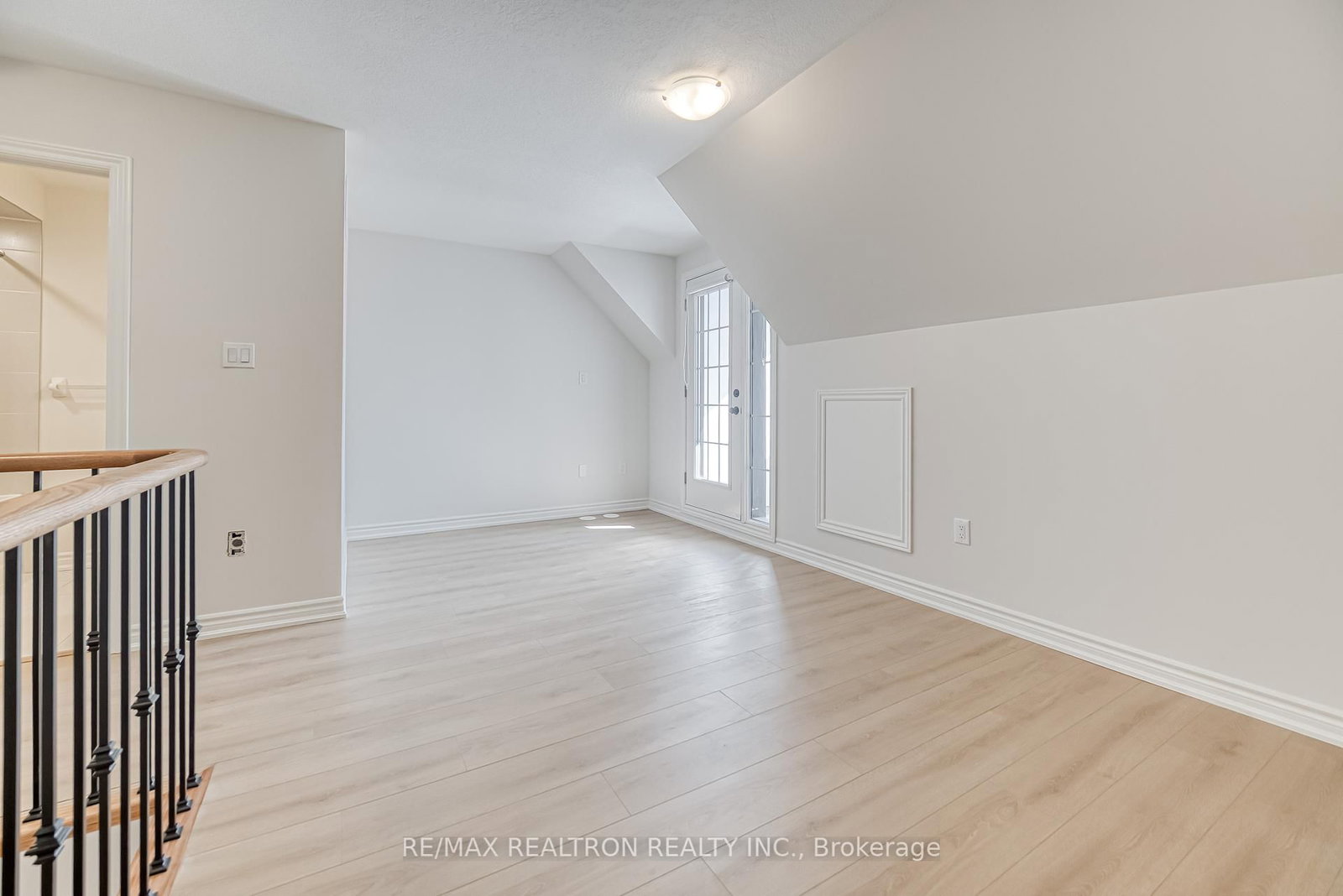 75 Main Street S - Photo 31