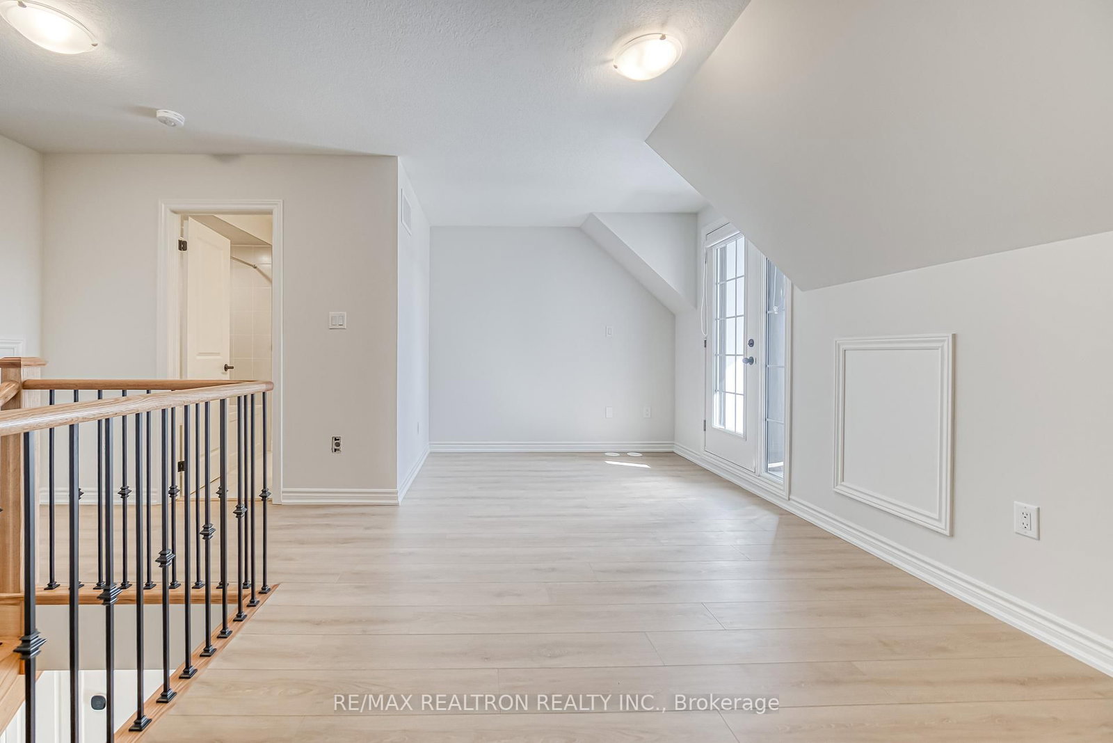 75 Main Street S - Photo 32