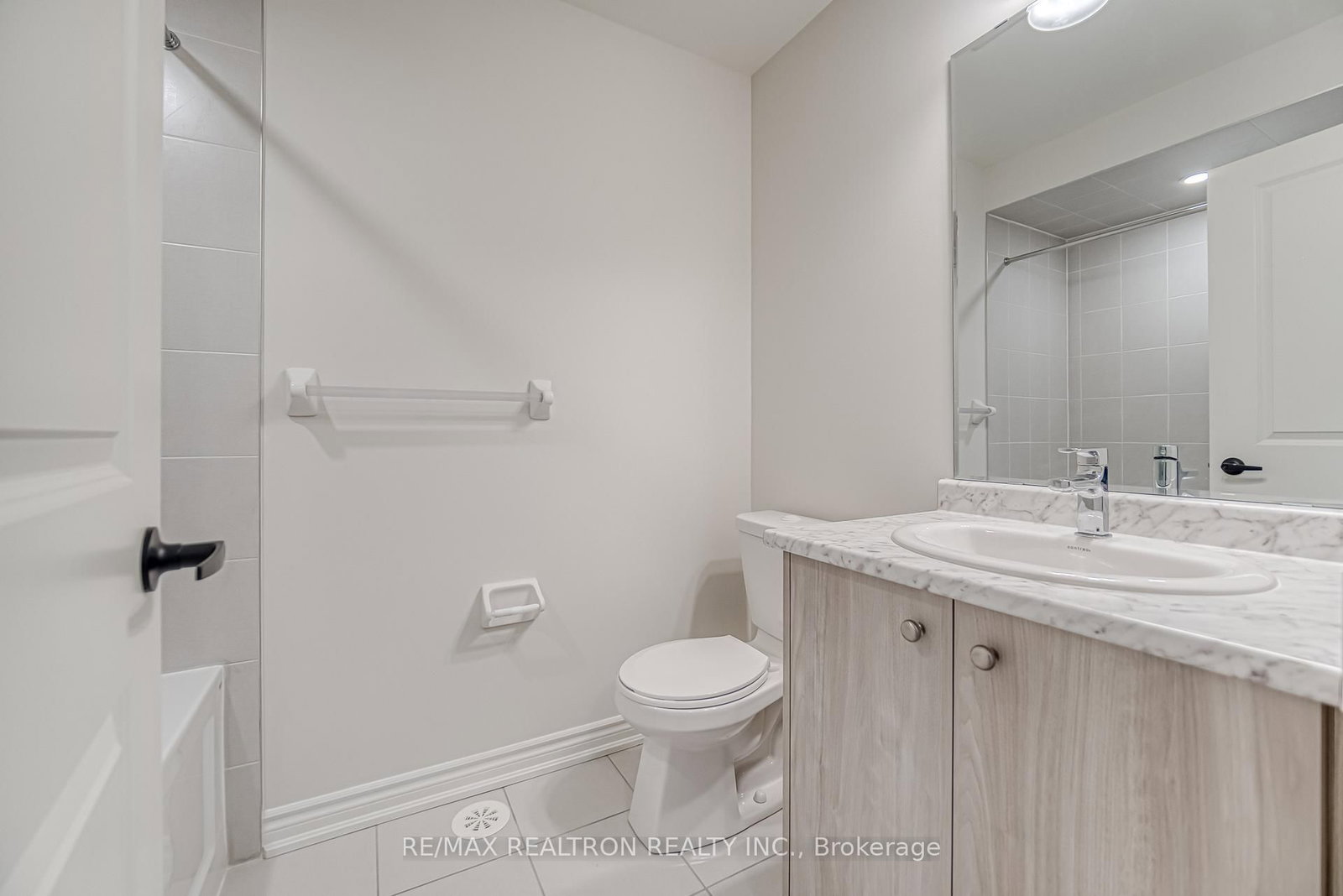 75 Main Street S - Photo 34