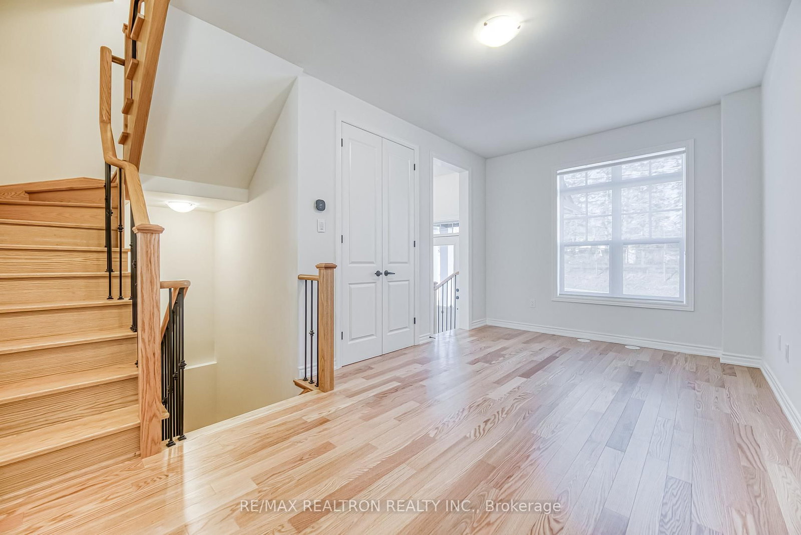 75 Main Street S - Photo 7