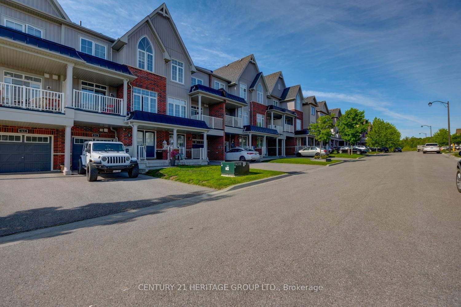 Listing Image 4
