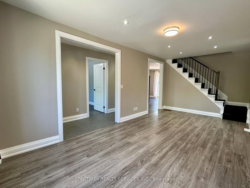 36 Queen St N, New Tecumseth, L0G 1W0 | Image 3