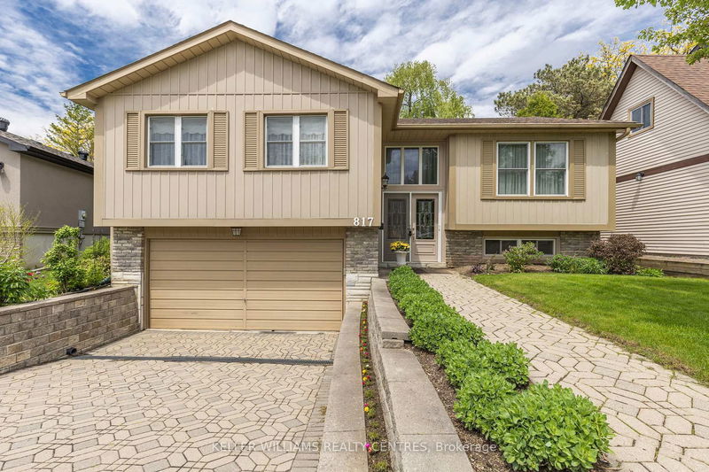 817 Elgin St, Newmarket - Huron Heights-Leslie Valley image-0-0