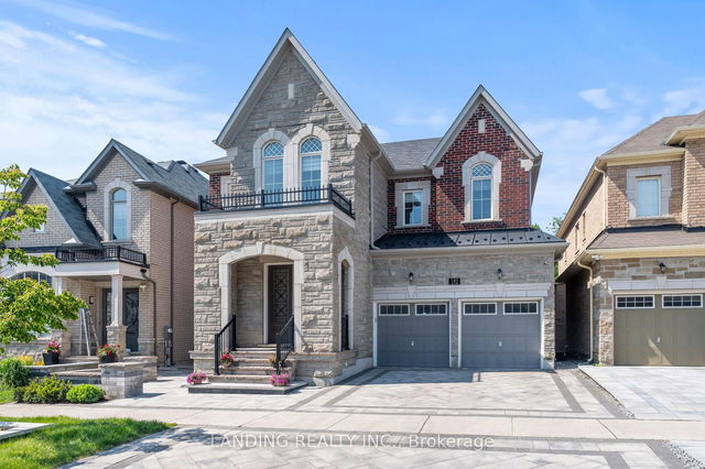182 Conklin Crescent