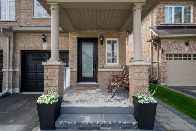 72 Daws Hare Crescent