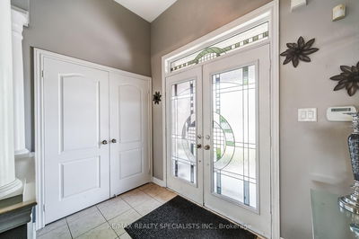 81 Corwin Dr, Bradford West Gwillimbury - Bradford image-0-2