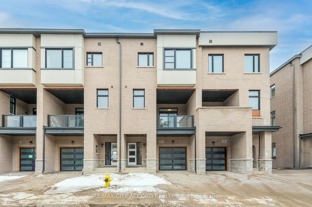 87 Inverary Crescent