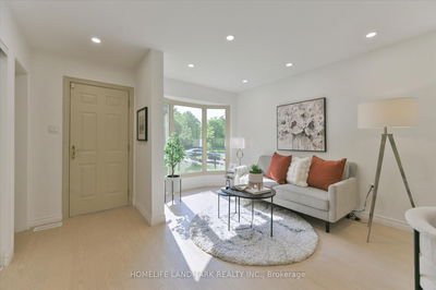 11 Hunter's Point Dr, Richmond Hill - South Richvale image-0-2