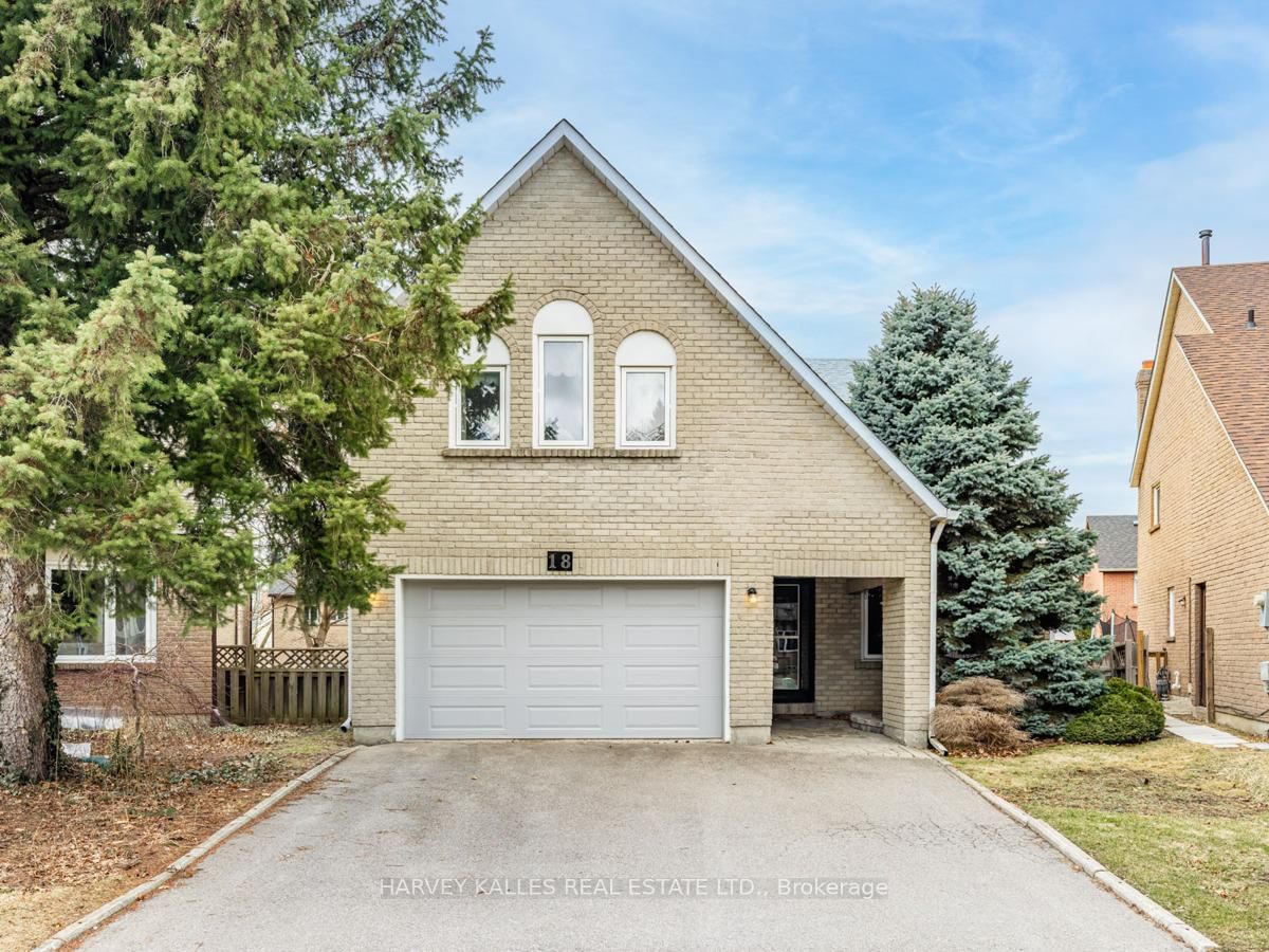 Detached House for sale at 18 Finlayson Court, Vaughan, Brownridge, L4J 3B8 - MLS: N12193142