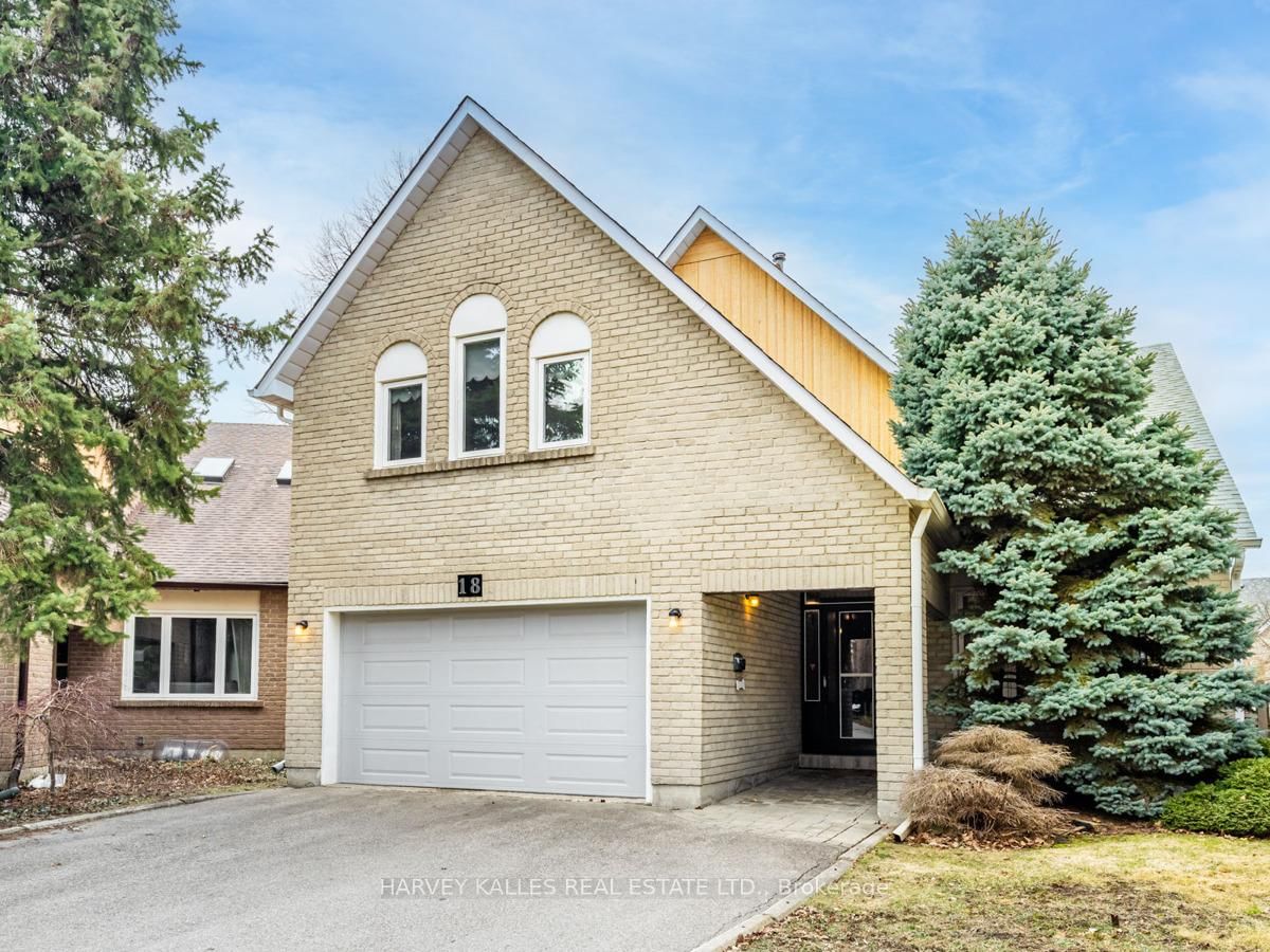 Detached House for sale at 18 Finlayson Court, Vaughan, Brownridge, L4J 3B8 - MLS: N12193142