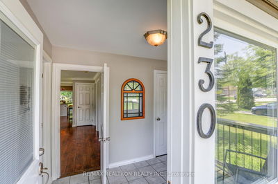 230 Royal Rd, Georgina - Keswick South image-0-2