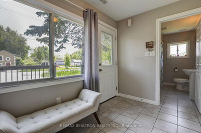 230 Royal Rd, Georgina - Keswick South image-0-4