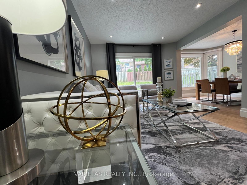 17 Old Wellington St, Markham, L3P 5E3 | Image 3