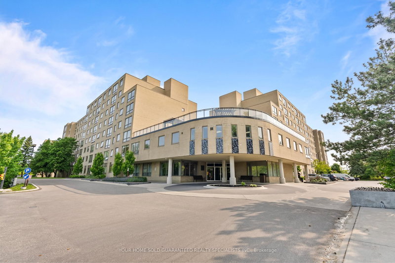 511 - 326 Major Mackenzie Dr E, Richmond Hill, L4C 8T4 | Image 2