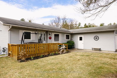 81 Tecumseth Pines Dr, New Tecumseth - Rural New Tecumseth image-0-2