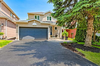 443 Carruthers Ave, Newmarket - Summerhill Estates