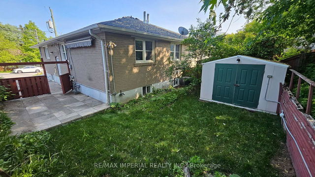 38 Lindsay Avenue