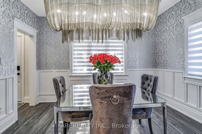 97 Centre St, Richmond Hill - Crosby image-0-1