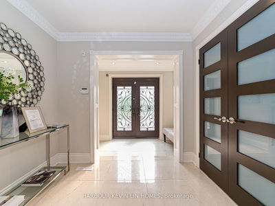 17 Dalewood Dr, Richmond Hill - Bayview Hill image-0-4