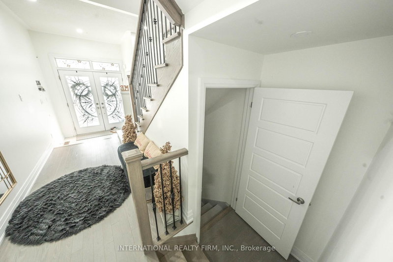 61 Tiberini Way, Bradford West Gwillimbury, L3Z 4K3 | Image 3