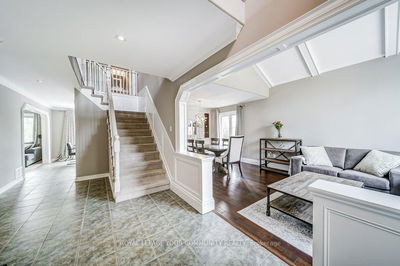 96 Kerfoot Cres, Georgina - Historic Lakeshore Communities image-0-4