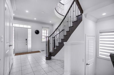 6 Cloverridge Ave, East Gwillimbury - Holland Landing image-0-4