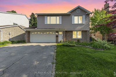 924 Wayne Dr, Newmarket - Huron Heights-Leslie Valley