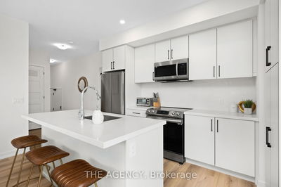 Unit G36 — 415 Sea Ray Ave, Innisfil - Rural Innisfil image-0-4