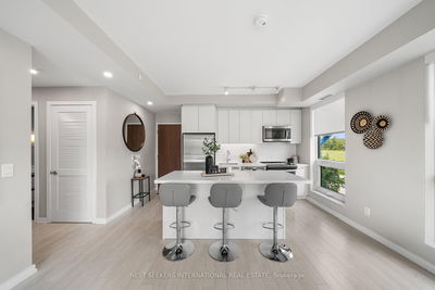 Unit A213 — 241 Sea Ray Ave, Innisfil - Rural Innisfil image-0-4