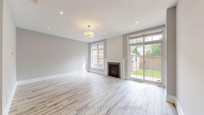 51 Hall St, Richmond Hill - Mill Pond image-0-4