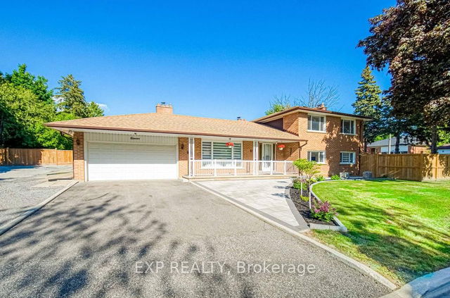 11 Lillian Avenue