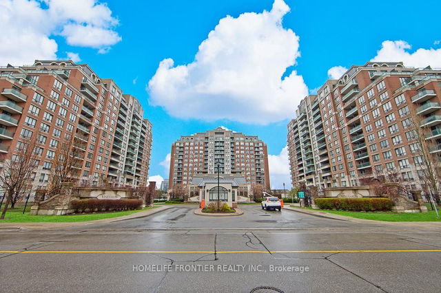 1112 - 310 Red Maple Road