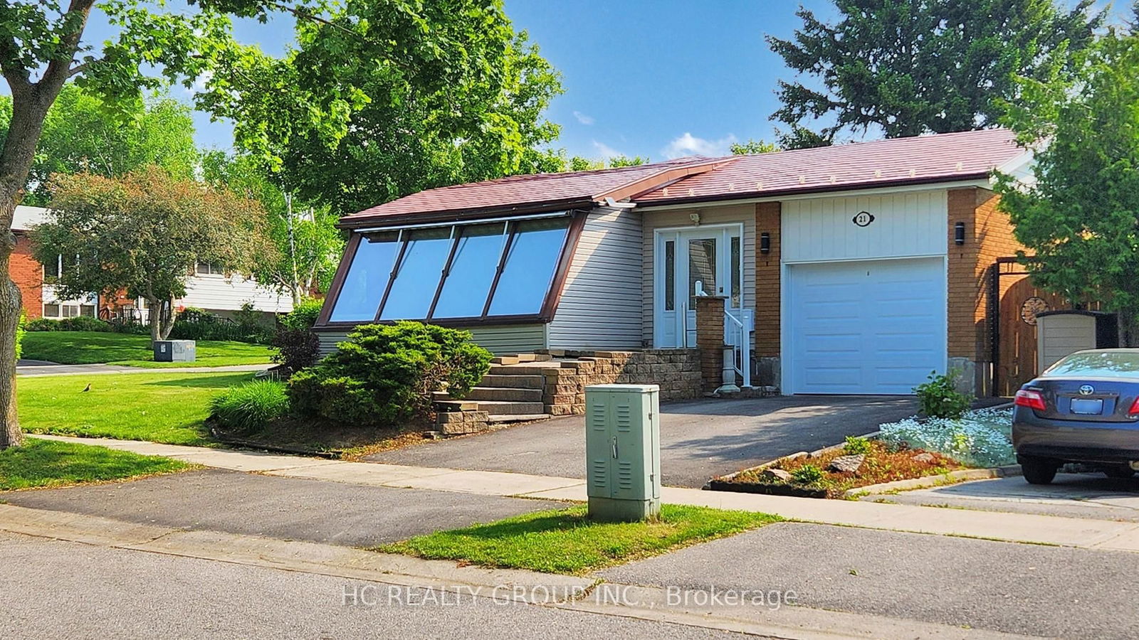 Detached House for sale at 21 SIR CONSTANTINE Drive, Markham, Markham Village, L3P 2X3 - MLS: N12197361