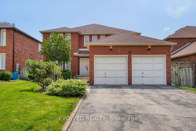 27 Hewlett Crescent