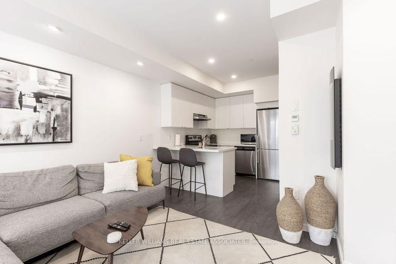 Unit 93 — 500 Alex Gardner Circ, Aurora - Aurora Heights image-0-0