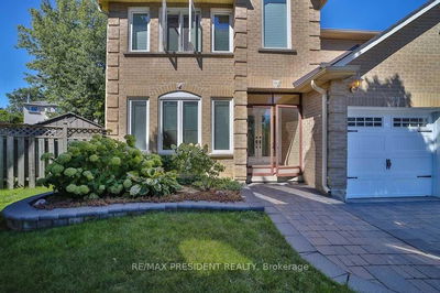 30 Anvil Crt, Richmond Hill - Westbrook image-0-2