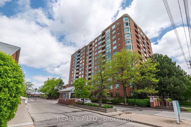 208 - 850 Steeles Avenue